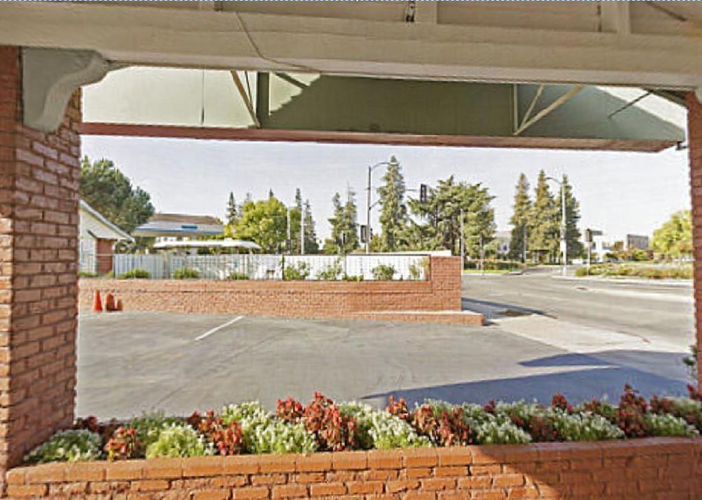 Americas Best Value Inn - Livermore Exterior photo